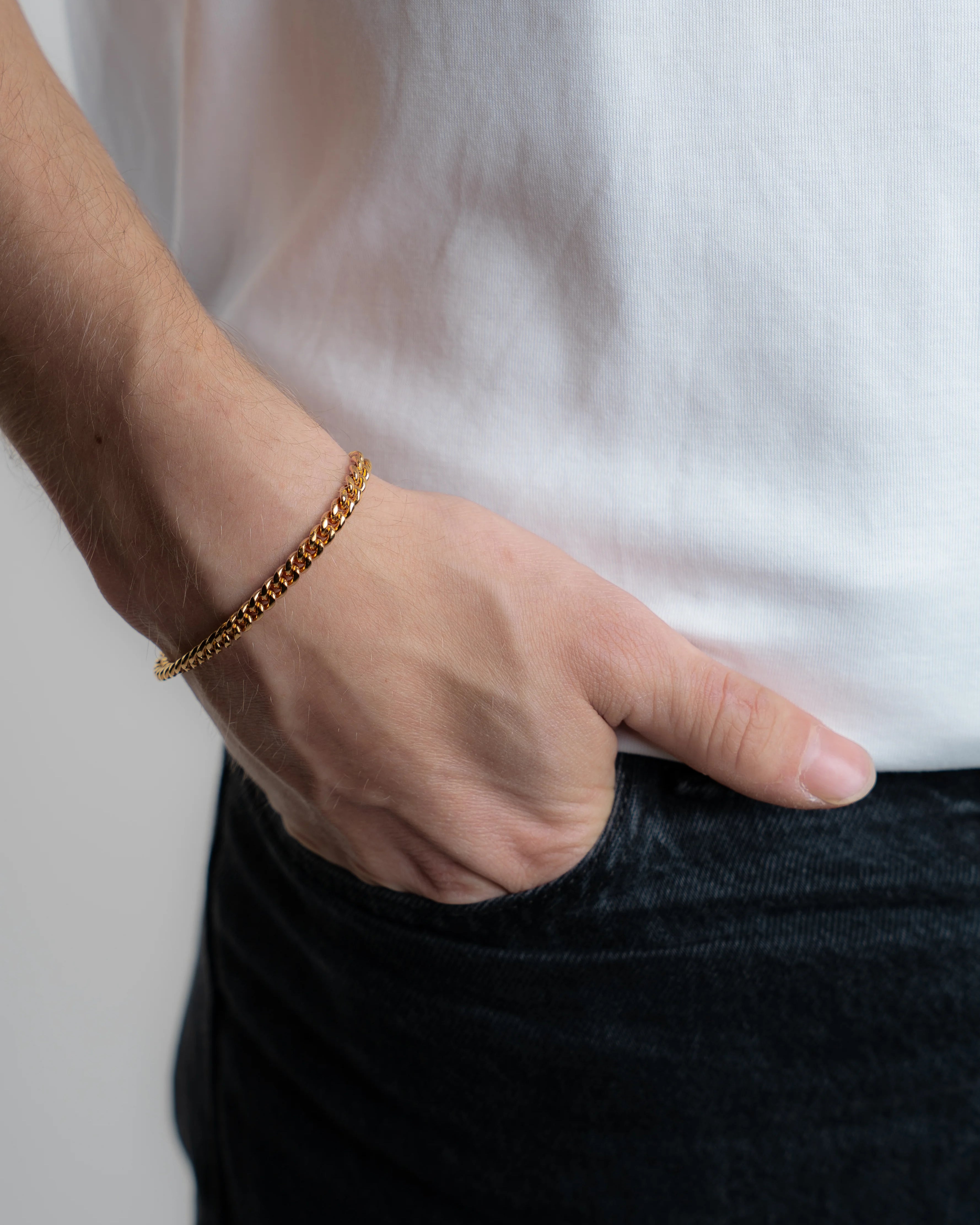 Cuban Link Bracelet 5MM in Gold