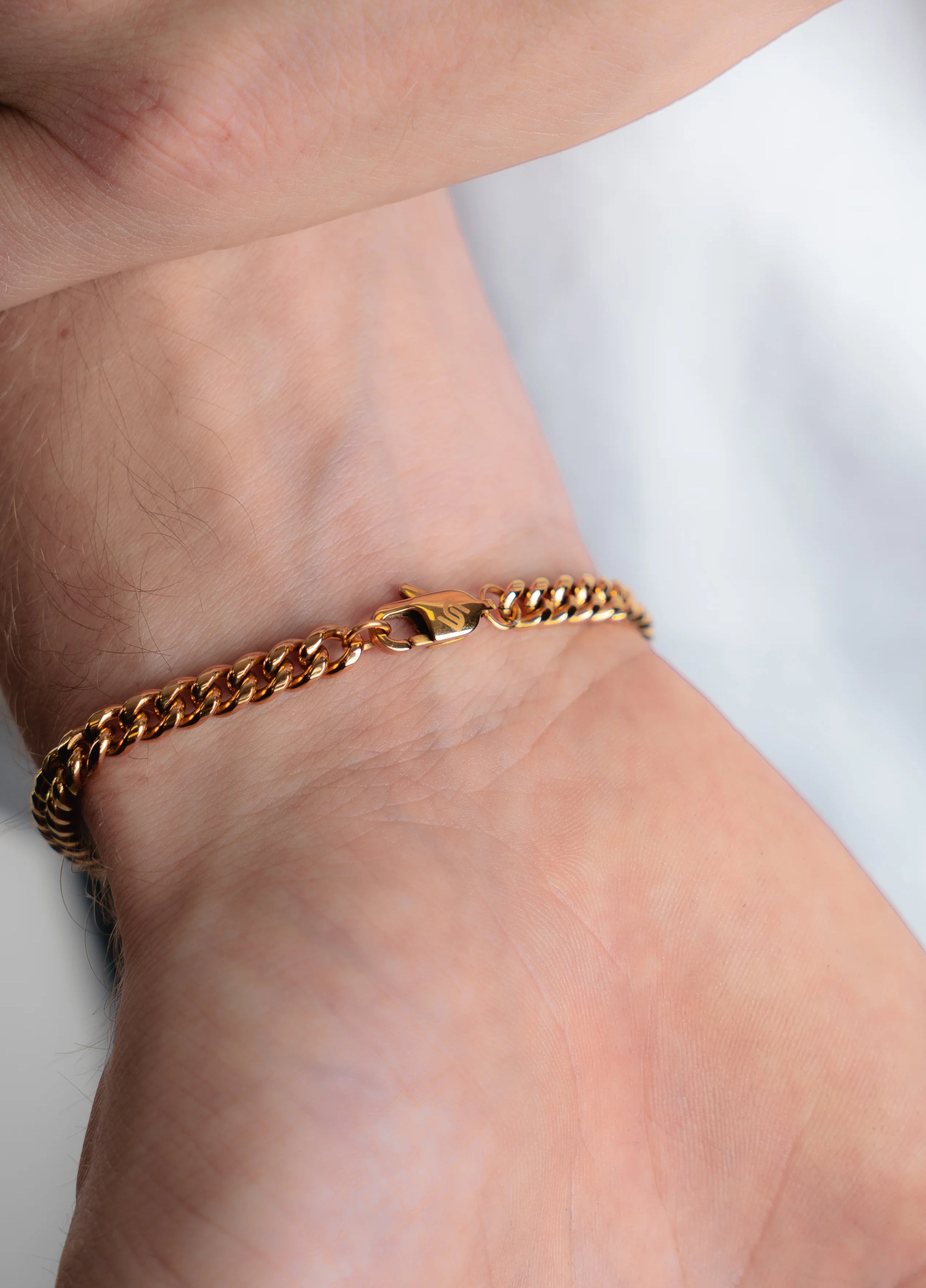 Cuban Link Bracelet 5MM in Gold met logo