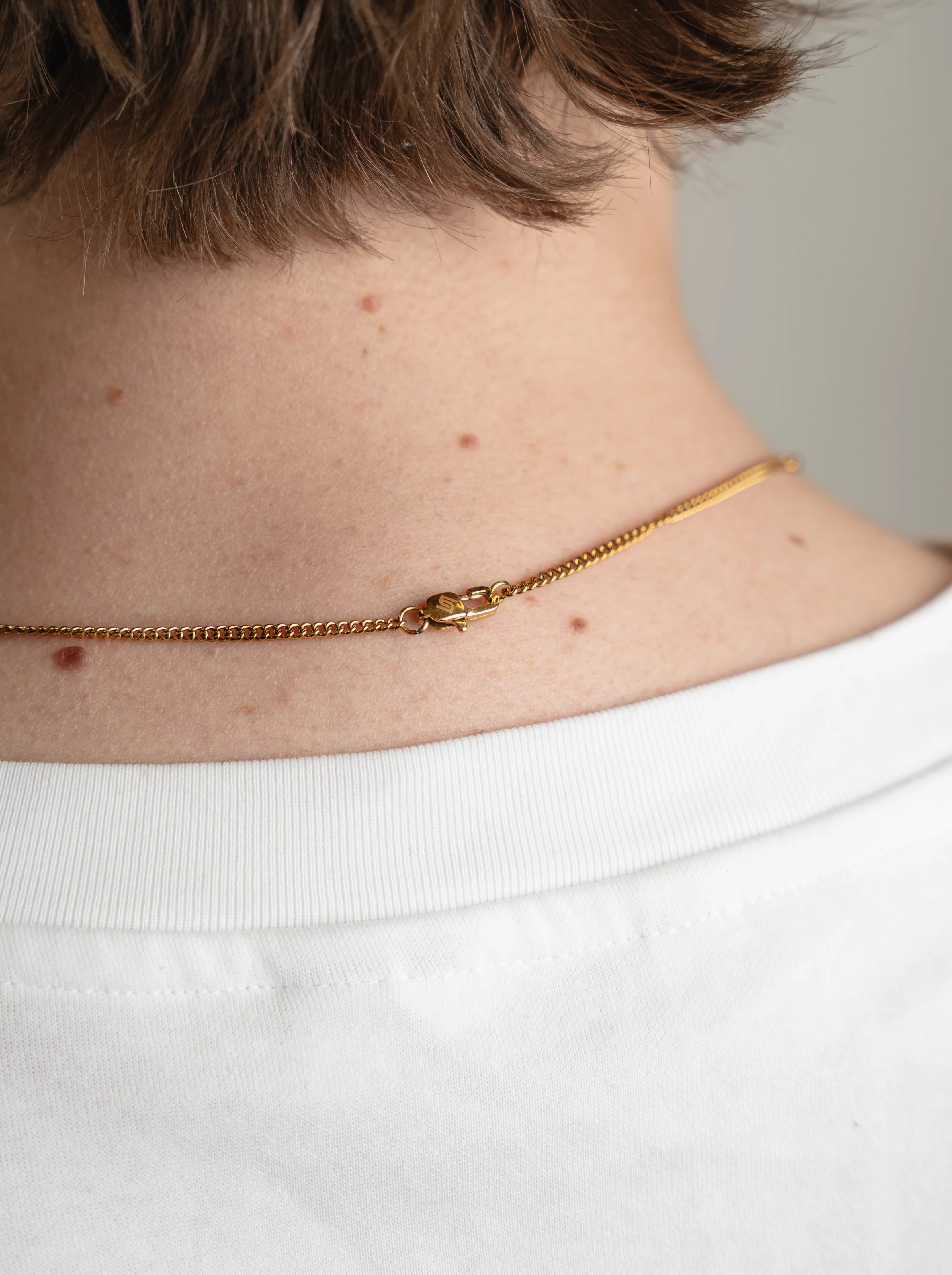 Cuban Link Chain 2MM in Gold met logo